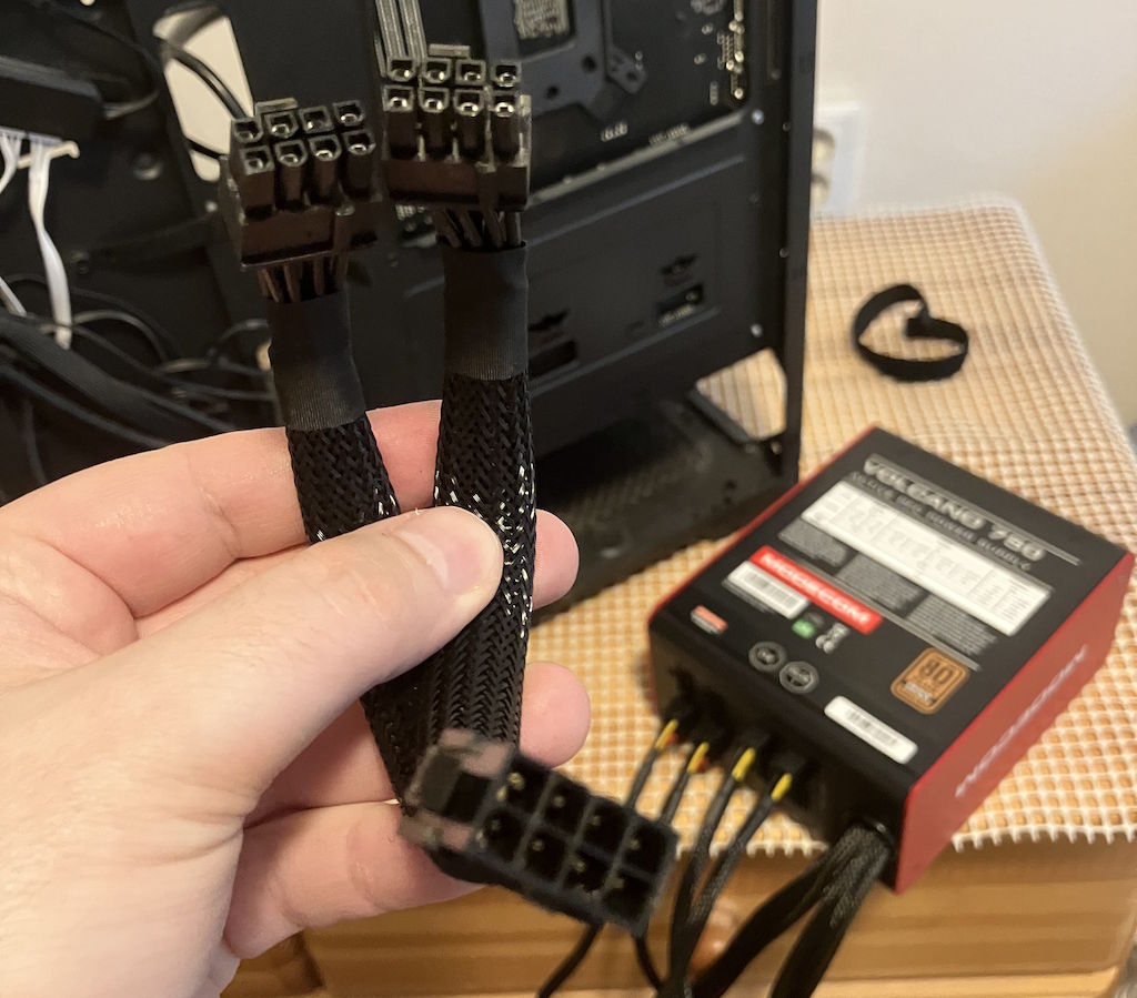 03-new-psu-pcie-splitter